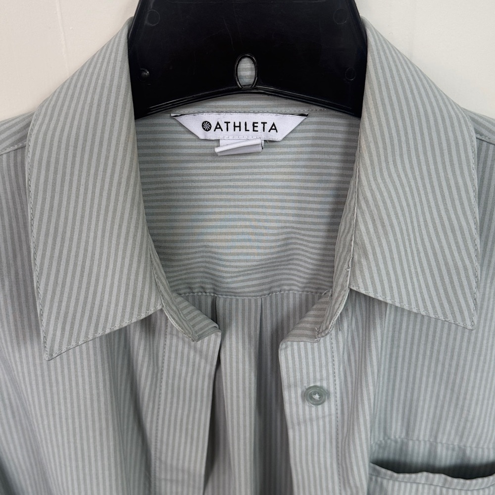 Athleta Ladies Urbanite Light Mint Pinstripe Button-Down Shirt XS - Picture 6 of 10
